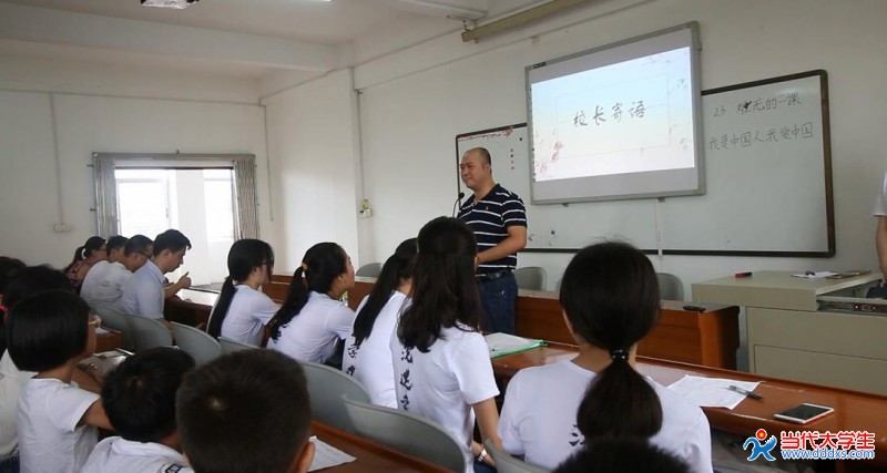 华南师范大学益乡可乐服务队暑期夏令营在果陇小学顺利开营