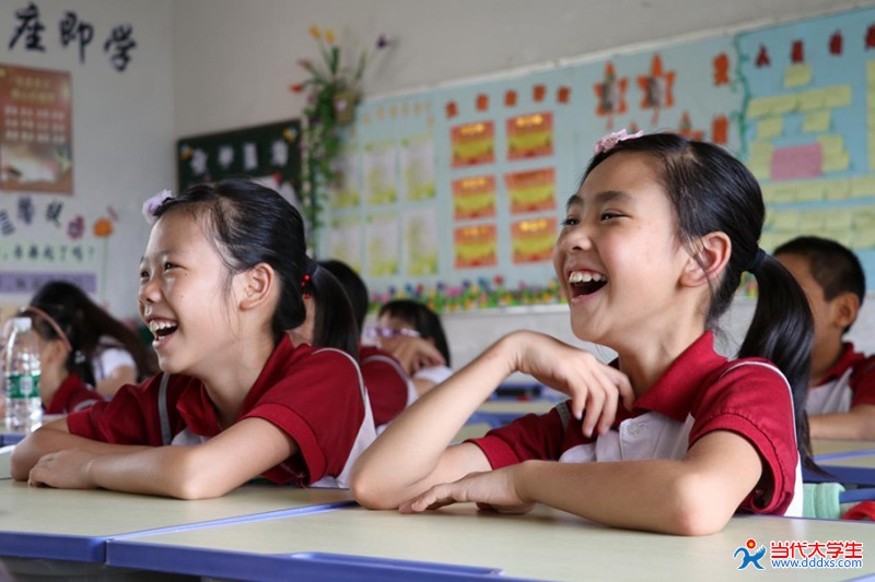 岭南师范学子下乡开设特色课堂,陪孩子们度过欢乐暑假