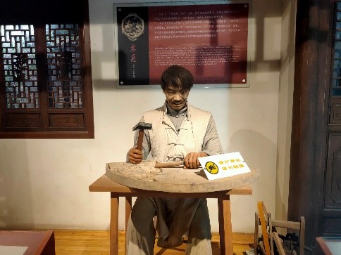 在干施岙,五匠文化馆是最吸引游客的几个文化旅游景点之一,团队调研